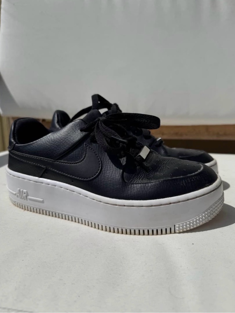 Nike Air Force 1 Sage Low, black and white, 6.5 W